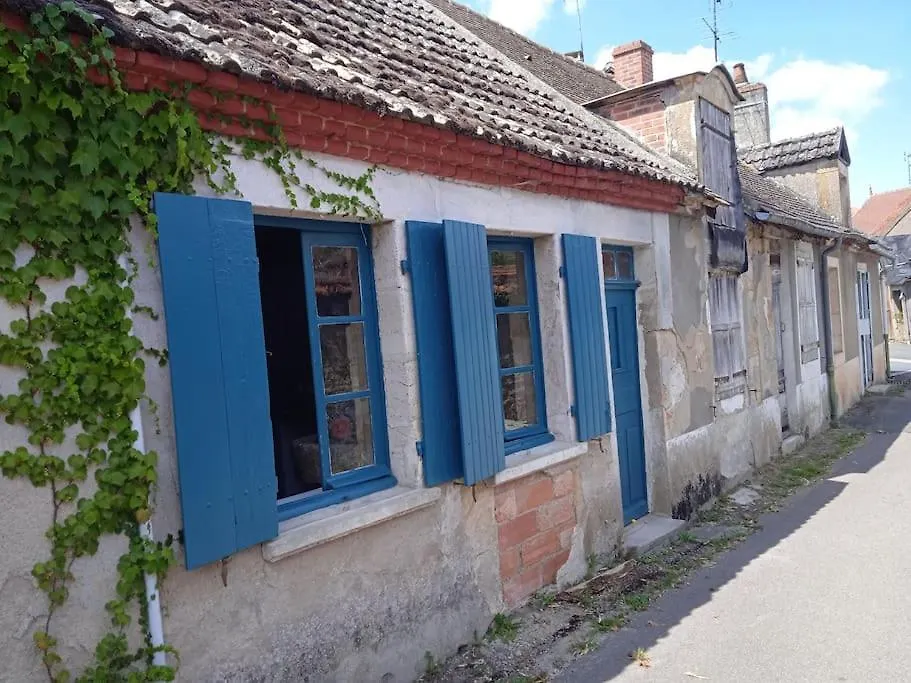 Petite Maison De Village Ygrande