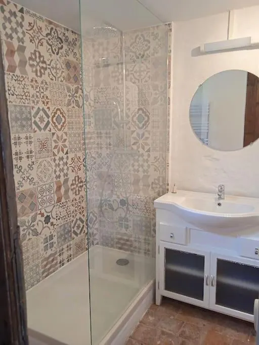 Petite Maison De Village Ygrande Holiday home